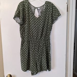 Old Navy Romper Large